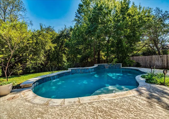 Single family home for sale at 4013 Tecate Trl, Austin, TX 78739 | MLS# 4104203