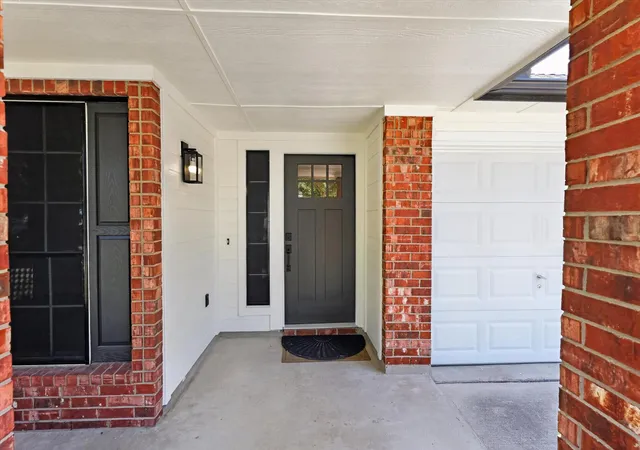 Photo 3 of Single family home for sale at 8817 Corran Fry Dr, Austin, TX 78749 | MLS# 6907191 | Listing updated on 2026-10-26