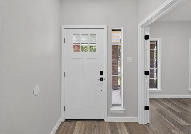 Photo 4 of Single family home for sale at 8817 Corran Fry Dr, Austin, TX 78749 | MLS# 6907191 | Listing updated on 2026-10-26