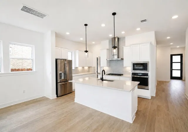 Photo 3 of Single family home for sale at 937 Teeler Ln, Leander, TX 78641 | MLS# 5537379 | Listing updated on 2026-10-29