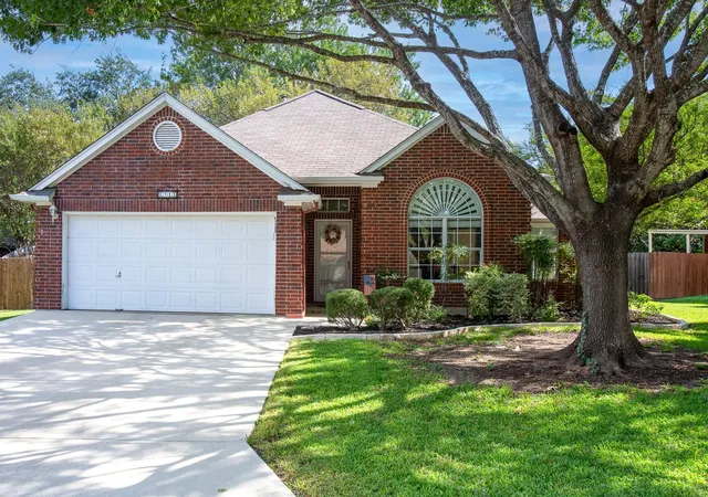 Photo 2 of Single family home for sale at 1941 Shield Dr, New Braunfels, TX 78130 | MLS# 9027921 | Listing updated on 2026-10-12