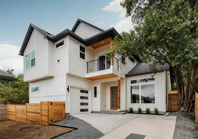 Photo 1 of Multi family home for sale at 3002 Webberville Rd #1 and 2, Austin, TX 78702 | MLS# 9972464 | Listing updated on 2026-10-13