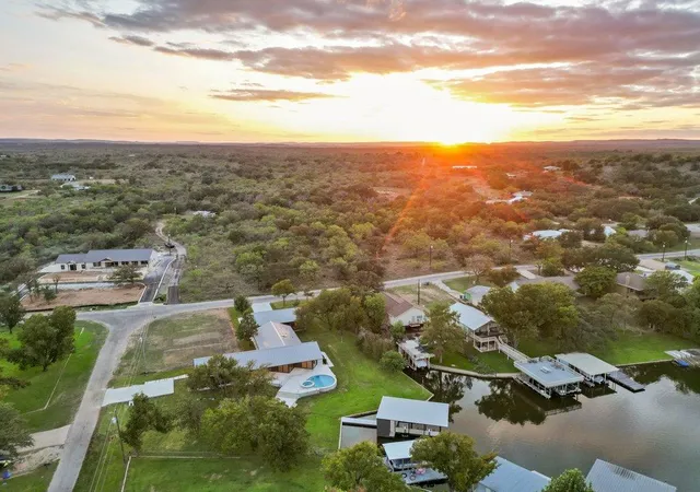 Photo 3 of Single family home for sale at 503 Shadyside Ln, Llano, TX 78643 | MLS# 4231899 | Listing updated on 2026-10-24