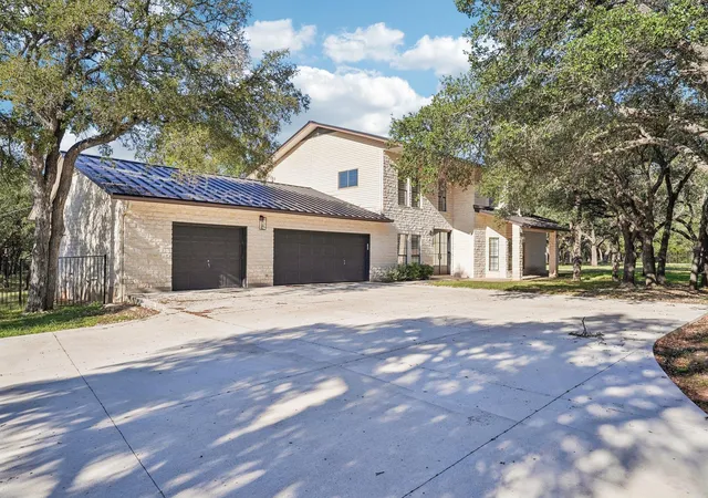 Photo 1 of Single family home for sale at 2833 Cedar Holw Rd, Georgetown, TX 78628 | MLS# 1057508 | Listing updated on 2026-10-16