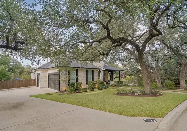 Photo 2 of Single family home for sale at 7412 Doswell Ln, Austin, TX 78739 | MLS# 3094913 | Listing updated on 2026-10-23