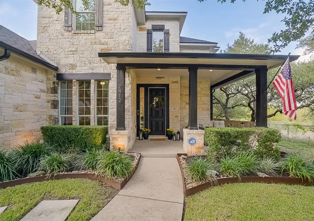 Photo 4 of Single family home for sale at 7412 Doswell Ln, Austin, TX 78739 | MLS# 3094913 | Listing updated on 2026-10-23