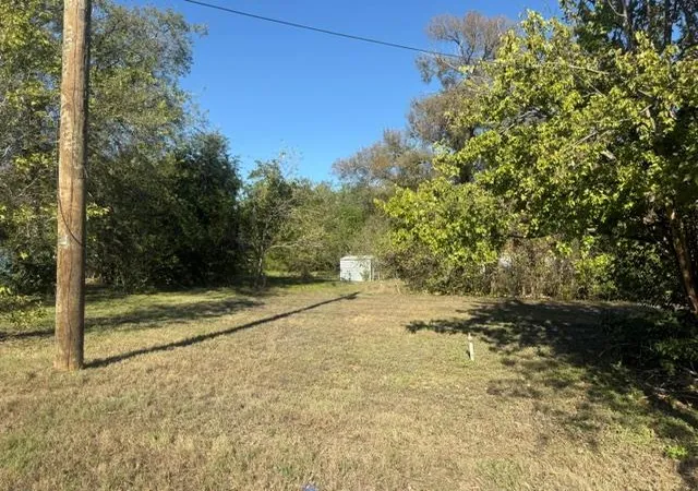 Photo 4 of Land for sale at 402 E Liberty Ave, Round Rock, TX 78664 | MLS# 2544472 | Listing updated on 2026-10-16