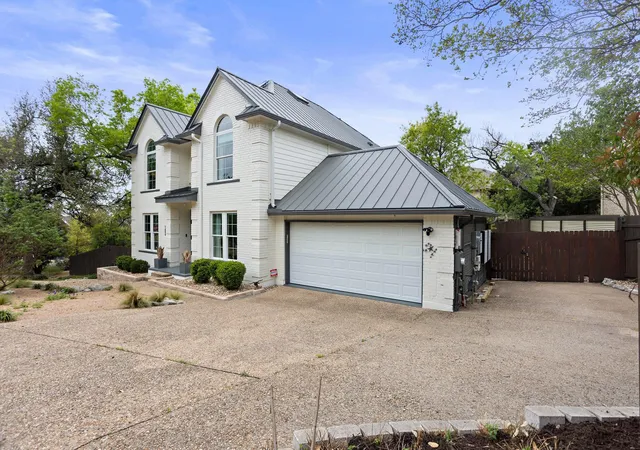 Photo 2 of Single family home for sale at 7800 Moonflower Dr, Austin, TX 78750 | MLS# 6494483 | Listing updated on 2026-10-22