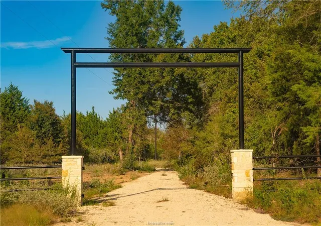 Photo 3 of Land for sale at 12416 Red Hl Rd, Hearne, TX 77859 | MLS# 8870583 | Listing updated on 2026-10-14