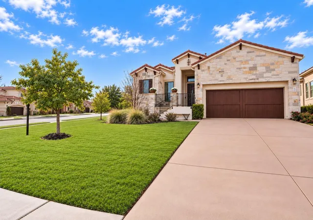 Photo 1 of Single family home for sale at 403 Indianwood Dr, Austin, TX 78738 | MLS# 7957768 | Listing updated on 2026-10-30
