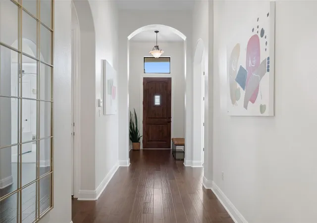 Photo 3 of Single family home for sale at 403 Indianwood Dr, Austin, TX 78738 | MLS# 7957768 | Listing updated on 2026-10-30