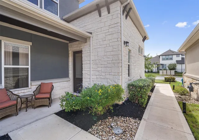 Photo 3 of Single family home for sale at 793 Faith Dr, Liberty Hill, TX 78642 | MLS# 4862324 | Listing updated on 2026-10-15