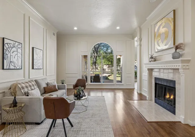 Photo 4 of Sale Pending at 6110 Dedham Ln, Austin, TX 78739 | MLS# 3756886 | Listing updated on 2026-10-29