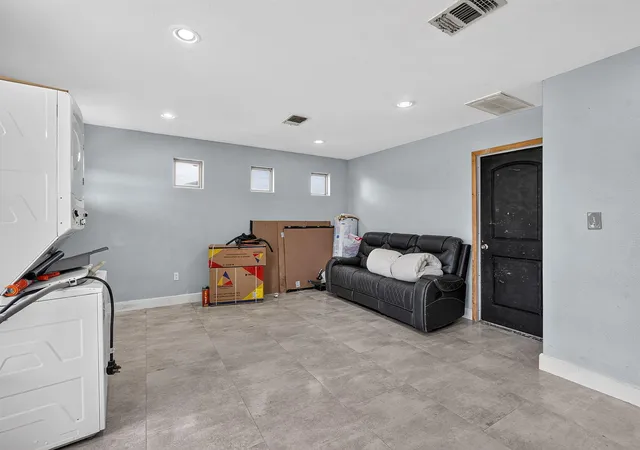 Photo 3 of Single family home for sale at 3134 Homannville Trl, Lockhart, TX 78644 | MLS# 9856624 | Listing updated on 2026-10-14