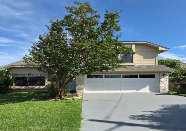 Photo 3 of Single family home for sale at 1701 Hunters Trl, Round Rock, TX 78681 | MLS# 5964219 | Listing updated on 2026-10-21