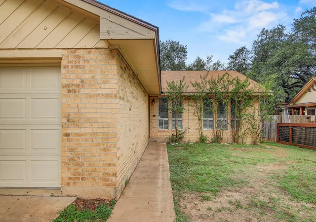 Photo 1 of Single family home for sale at 5626 Wagon Train Rd, Austin, TX 78749 | MLS# 7287259 | Listing updated on 2026-10-28