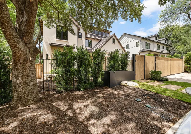 Photo 1 of Single family home for sale at 2705 Warren St, Austin, TX 78703 | MLS# 7311661 | Listing updated on 2026-10-14