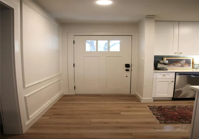 Photo 4 of Single family home for sale at 11912 Oakbrook Dr, Austin, TX 78753 | MLS# 3444832 | Listing updated on 2026-10-28