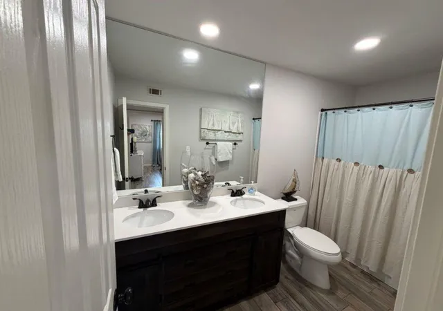 Photo 4 of Townhouse for sale at 151 Comanche Pt, Point Venture, TX 78645 | MLS# 4281966 | Listing updated on 2026-10-14