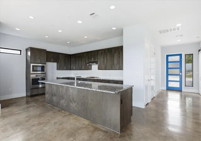 Photo 4 of Condo for sale at 16404 Sydney Carol Ln, Austin, TX 78734 | MLS# 5998298 | Listing updated on 2026-10-23