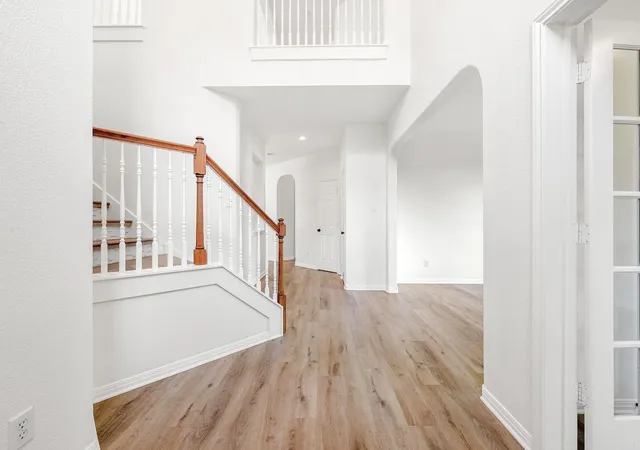 Photo 2 of Single family home for sale at 2950 Lantana Ridge Dr, Austin, TX 78732 | MLS# 7395183 | Listing updated on 2026-10-23