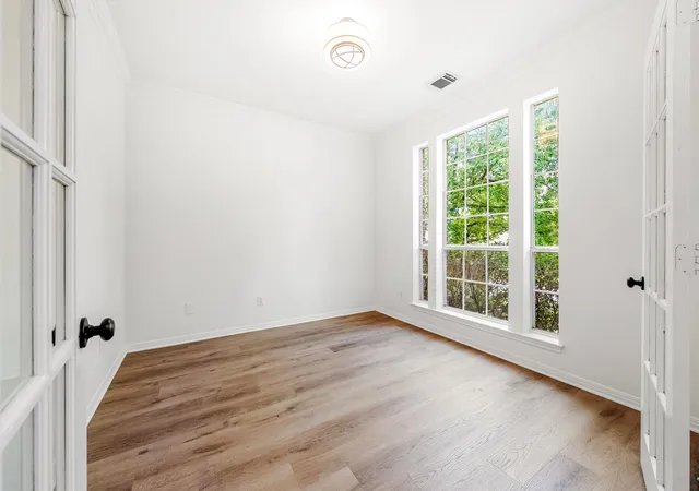 Photo 3 of Single family home for sale at 2950 Lantana Ridge Dr, Austin, TX 78732 | MLS# 7395183 | Listing updated on 2026-10-23