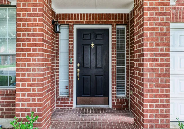 Photo 2 of Single family home for sale at 409 Keenland Dr, Georgetown, TX 78626 | MLS# 2297654 | Listing updated on 2026-10-19