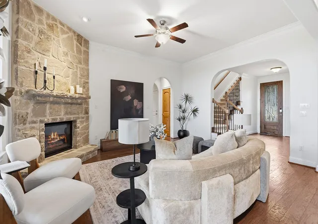 Photo 1 of Single family home for sale at 9205 Villa Norte Dr, Austin, TX 78726 | MLS# 7527089 | Listing updated on 2026-10-18