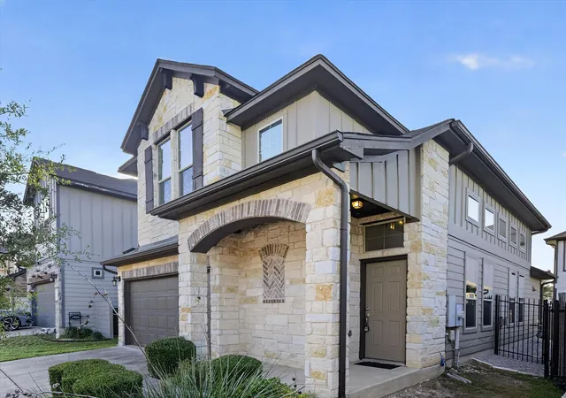 Photo 3 of Single family home for sale at 907 Sleepy Dell Ln, Austin, TX 78748 | MLS# 4359981 | Listing updated on 2026-10-27