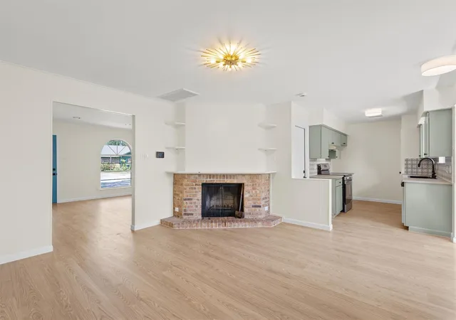 Photo 4 of Single family home for sale at 6611 Boleynwood Dr, Austin, TX 78745 | MLS# 4527613 | Listing updated on 2026-10-27