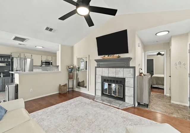 Photo 4 of Single family home for sale at 14421 Robert I Walker Blvd, Austin, TX 78728 | MLS# 2551553 | Listing updated on 2026-10-25