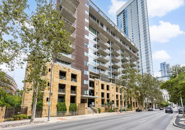 Photo 3 of Condo for sale at 800 W 5th Street #507, Austin, TX 78703 | MLS# 7601182 | Listing updated on 2026-10-15