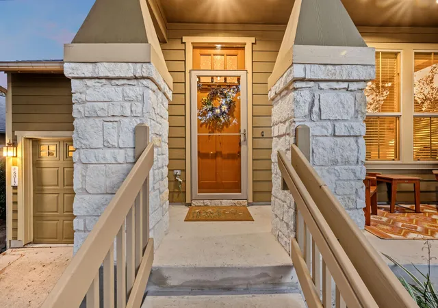 Photo 4 of Condo for sale at 6017 Wilcott Ct, Austin, TX 78745 | MLS# 9429911 | Listing updated on 2026-10-17