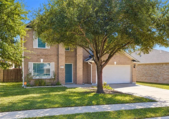 Photo 1 of Single family home for sale at 807 Yellowstone Dr, Taylor, TX 76574 | MLS# 5195425 | Listing updated on 2026-10-23