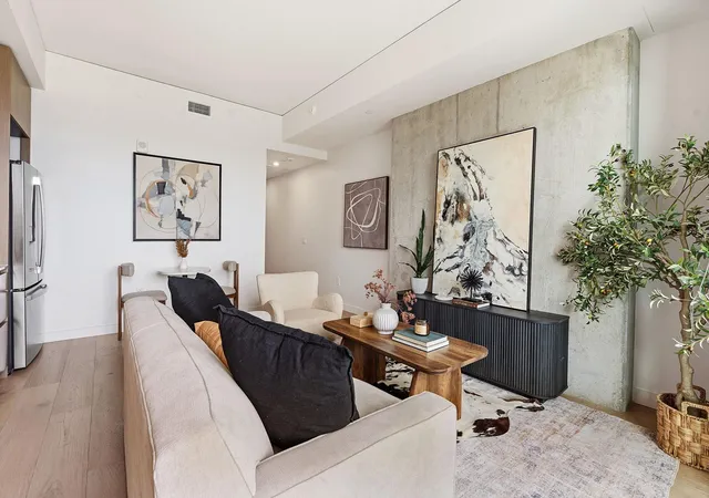Photo 4 of Condo for sale at 610 Davis St #3408, Austin, TX 78701 | MLS# 2317025 | Listing updated on 2026-10-16