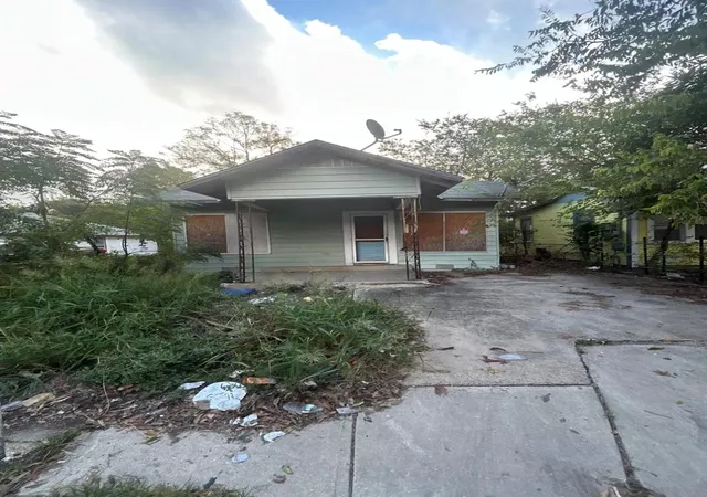 Photo 1 of Single family home for sale at 412 Conner St, San Antonio, TX 78204 | MLS# 4653636 | Listing updated on 2026-10-17
