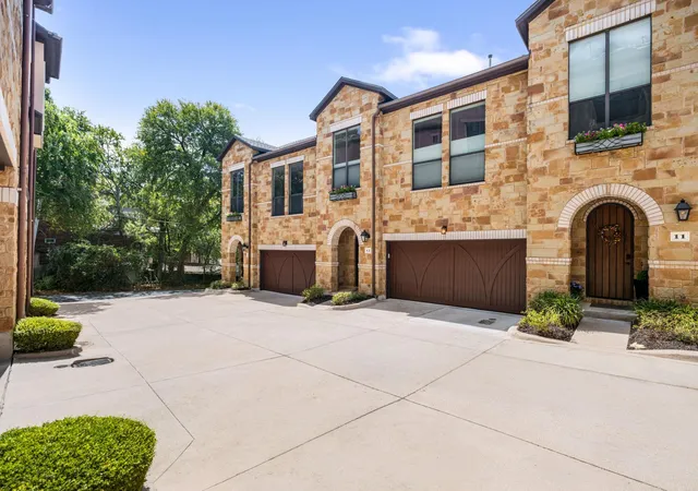 Listing Photo 1 - Condo for sale in building located at 2505 Enfield Rd, Austin, TX 78703 - Unit #12
