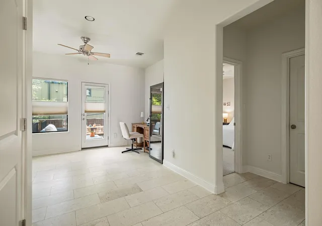 Listing Photo 5 - Condo for sale in building located at 2505 Enfield Rd, Austin, TX 78703 - Unit #12