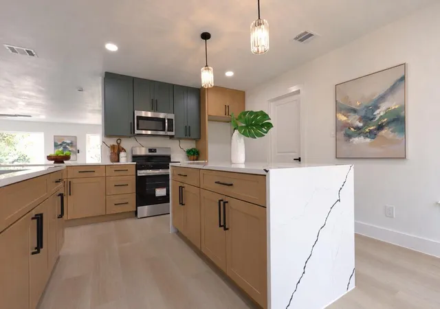 Photo 3 of Single family home for sale at 1302 Devil Rdg, Cedar Park, TX 78613 | MLS# 4741627 | Listing updated on 2026-10-18