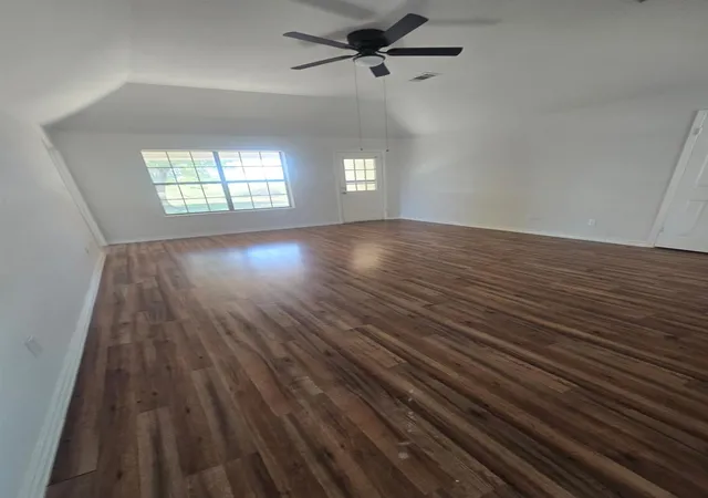 Photo 3 of Single family home for sale at 1019 San Jacinto St, Lockhart, TX 78644 | MLS# 1628428 | Listing updated on 2026-10-17