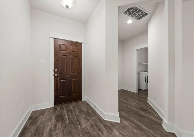 Photo 4 of Single family home for sale at 120 Cascata Way, Liberty Hill, TX 78642 | MLS# 1145123 | Listing updated on 2026-10-23