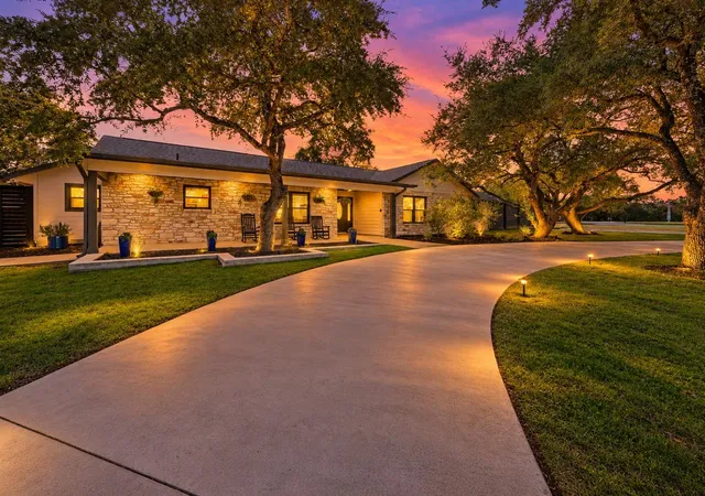 Photo 3 of Sale Pending at 10001 Cerro Alto Cv, Austin, TX 78733 | MLS# 5853968 | Listing updated on 2026-10-28