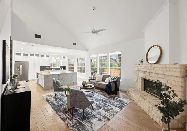 Photo 3 of Single family home for sale at 11220 S Bay Ln, Austin, TX 78739 | MLS# 3840334 | Listing updated on 2026-10-29