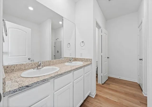 Photo 4 of Single family home for sale at 116 Paradise Cyn Dr, Jarrell, TX 76537 | MLS# 3055585 | Listing updated on 2026-10-15