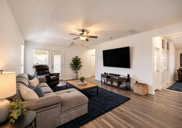 Photo 2 of Single family home for sale at 1100 View Dr, Georgetown, TX 78628 | MLS# 2991356 | Listing updated on 2026-10-17