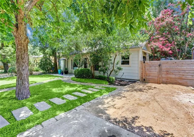 Photo 2 of Single family home for sale at 2107 Arpdale St, Austin, TX 78704 | MLS# 6233654 | Listing updated on 2026-10-27