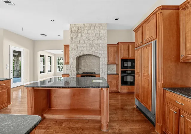 Photo 4 of Sale Pending at 14905 Spillman Ranch Loop, Austin, TX 78738 | MLS# 8245722 | Listing updated on 2026-10-29