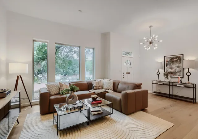 Photo 1 of Townhouse for sale at 6512 E Hill Dr, Austin, TX 78731 | MLS# 9224117 | Listing updated on 2026-10-26