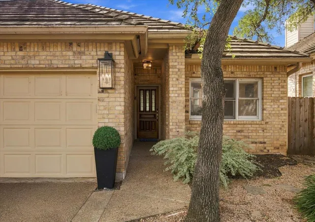 Photo 3 of Condo for sale at 2203 Onion Crk Pkwy #17, Austin, TX 78747 | MLS# 6879476 | Listing updated on 2026-10-25