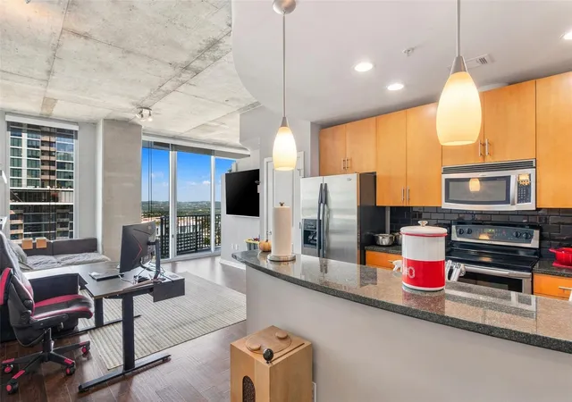Photo 3 of Condo for sale at 360 Nueces St #3406, Austin, TX 78701 | MLS# 6326809 | Listing updated on 2026-10-17